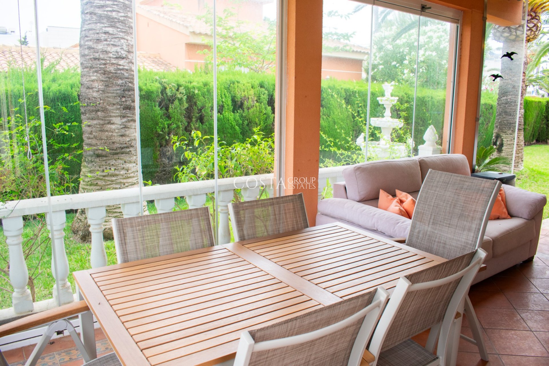 Resale - Villa -
Orihuela Costa - MUY CERCA DE LA PLAYA