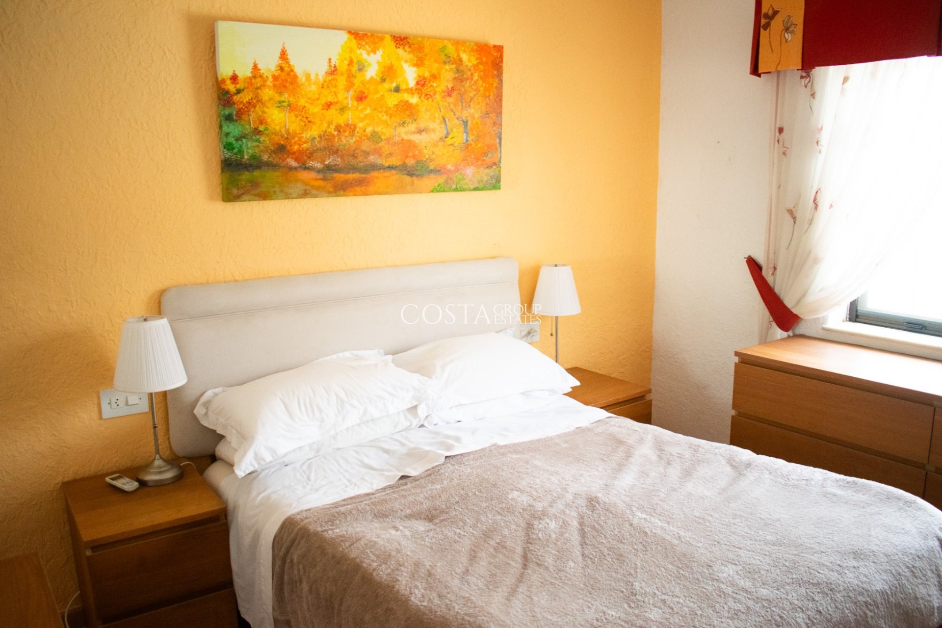 Resale - Villa -
Orihuela Costa - MUY CERCA DE LA PLAYA