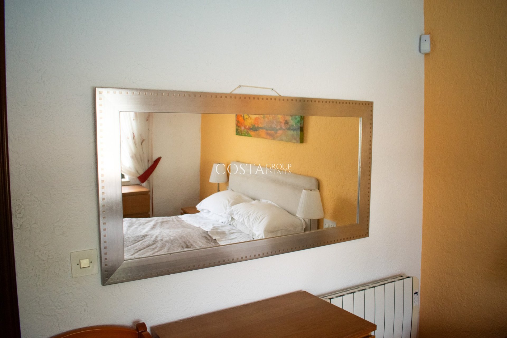 Resale - Villa -
Orihuela Costa - MUY CERCA DE LA PLAYA