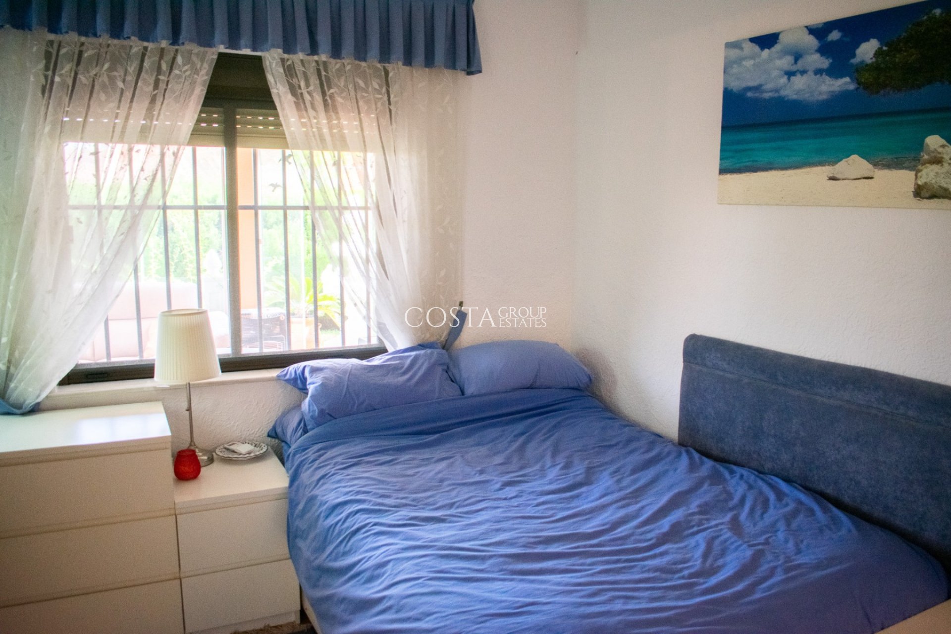 Resale - Villa -
Orihuela Costa - MUY CERCA DE LA PLAYA