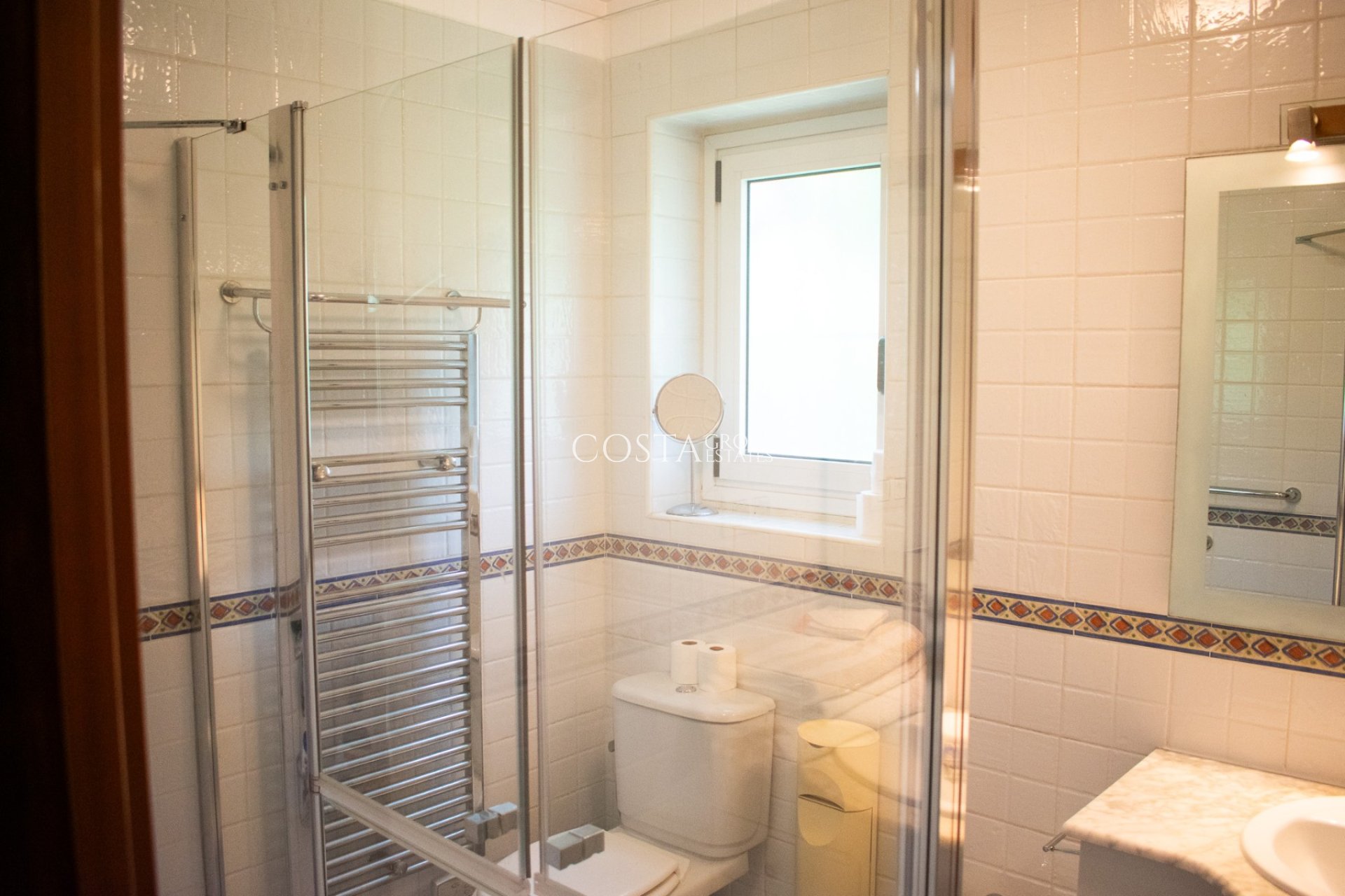 Resale - Villa -
Orihuela Costa - MUY CERCA DE LA PLAYA