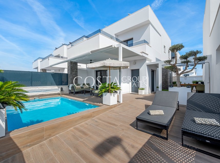 Resale - Villa -
Orihuela Costa - Orihuela