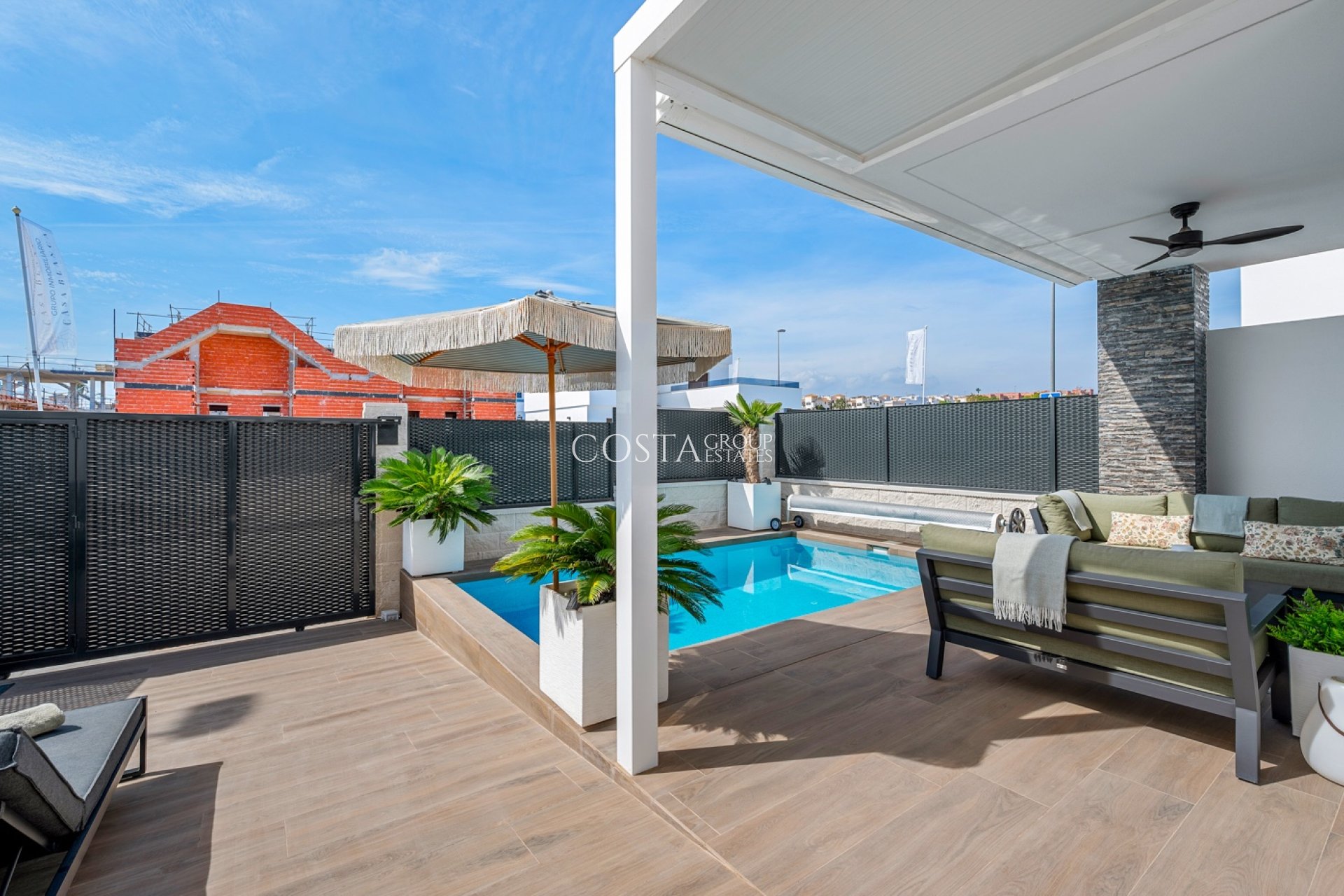 Resale - Villa -
Orihuela Costa - Orihuela