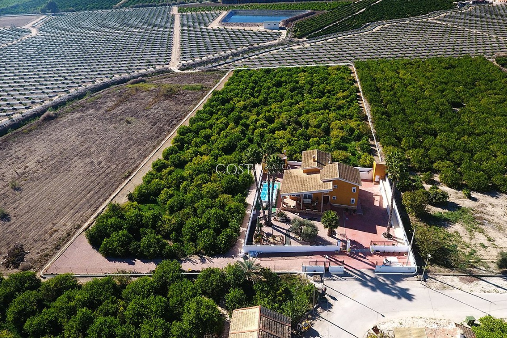 Resale - Villa -
Orihuela Costa - Orihuela