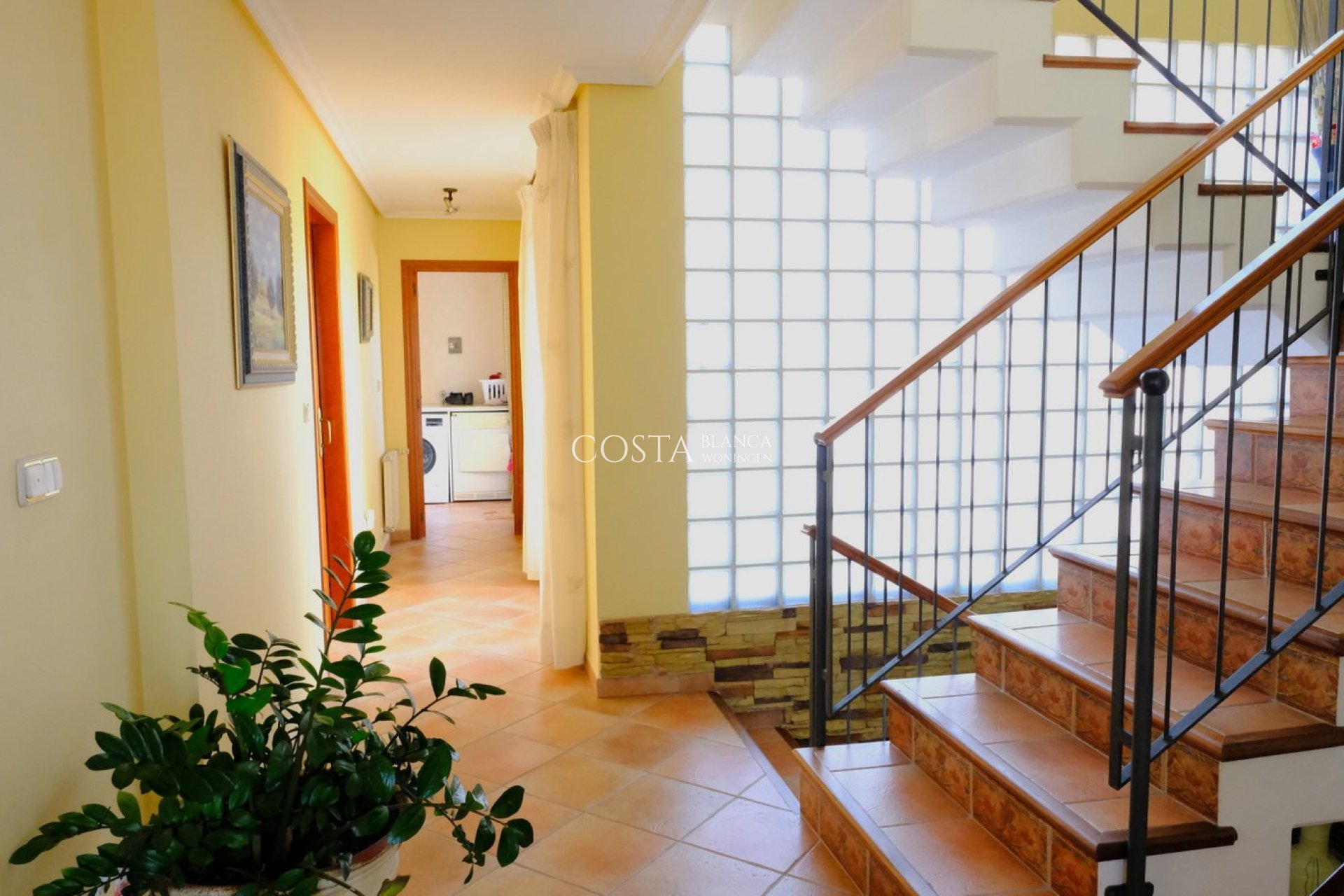 Resale - Villa -
Orihuela Costa - Orihuela