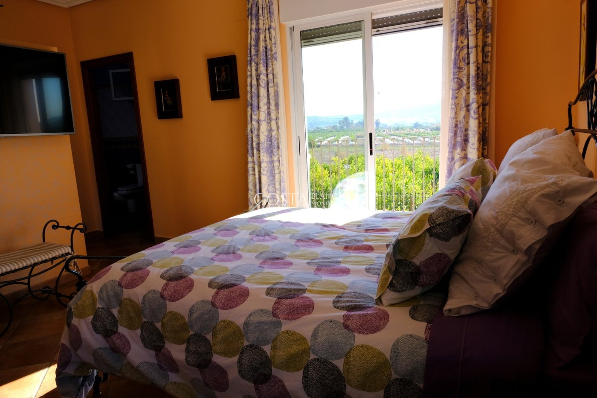 Resale - Villa -
Orihuela Costa - Orihuela