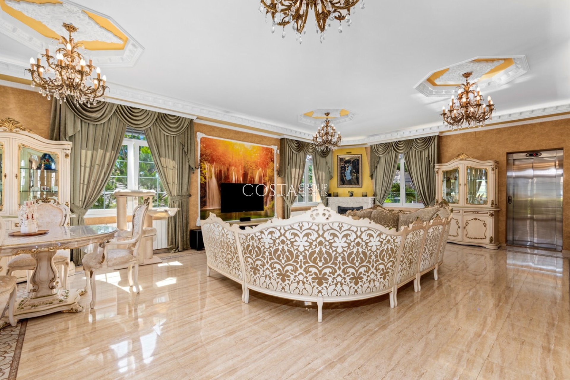 Resale - Villa -
Orihuela Costa - Playa Flamenca