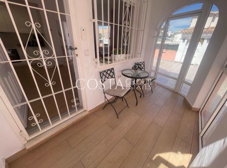 Resale - Villa -
Orihuela Costa - Playa Flamenca