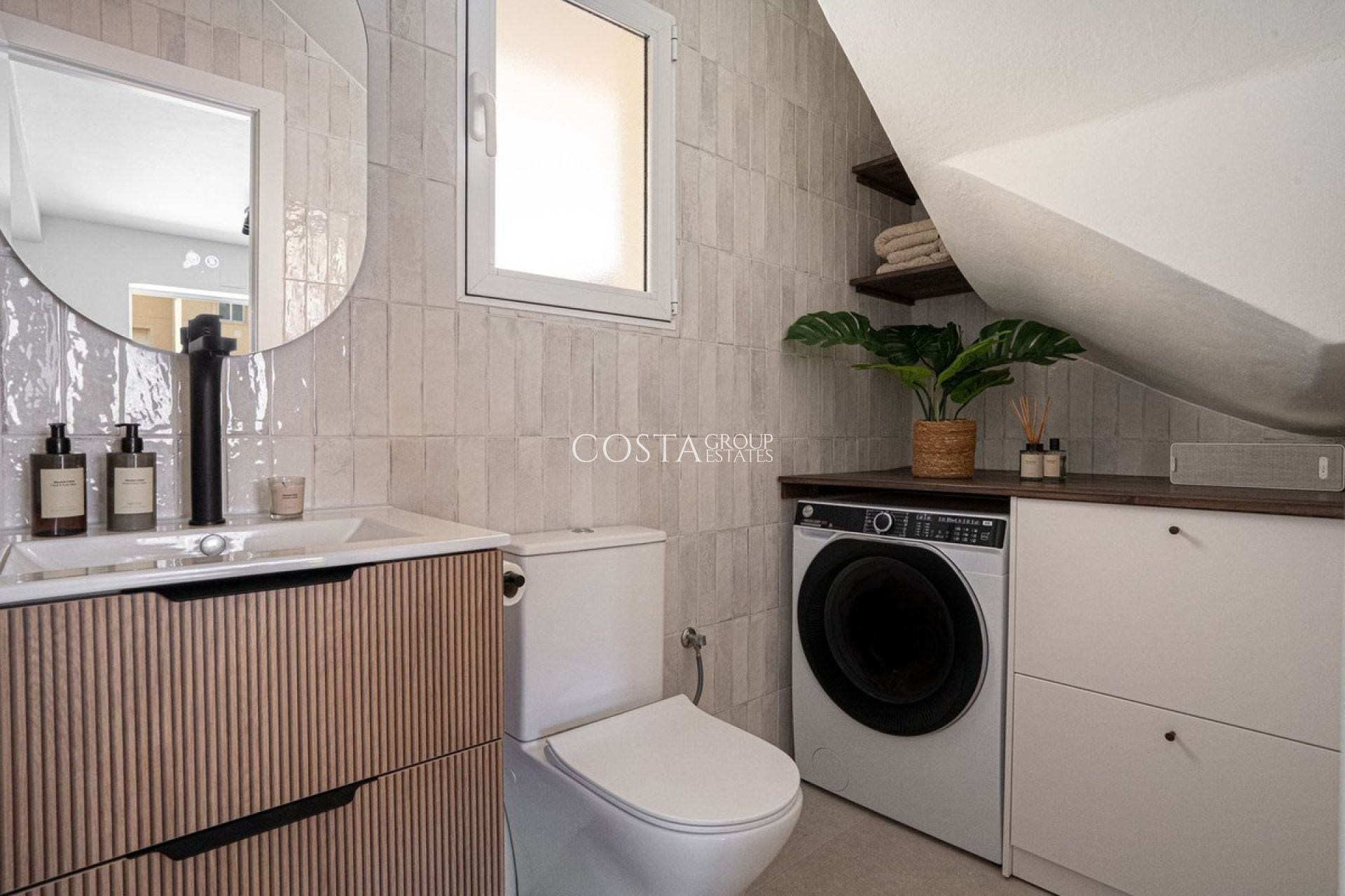 Resale - Villa -
Orihuela Costa - Playa Flamenca