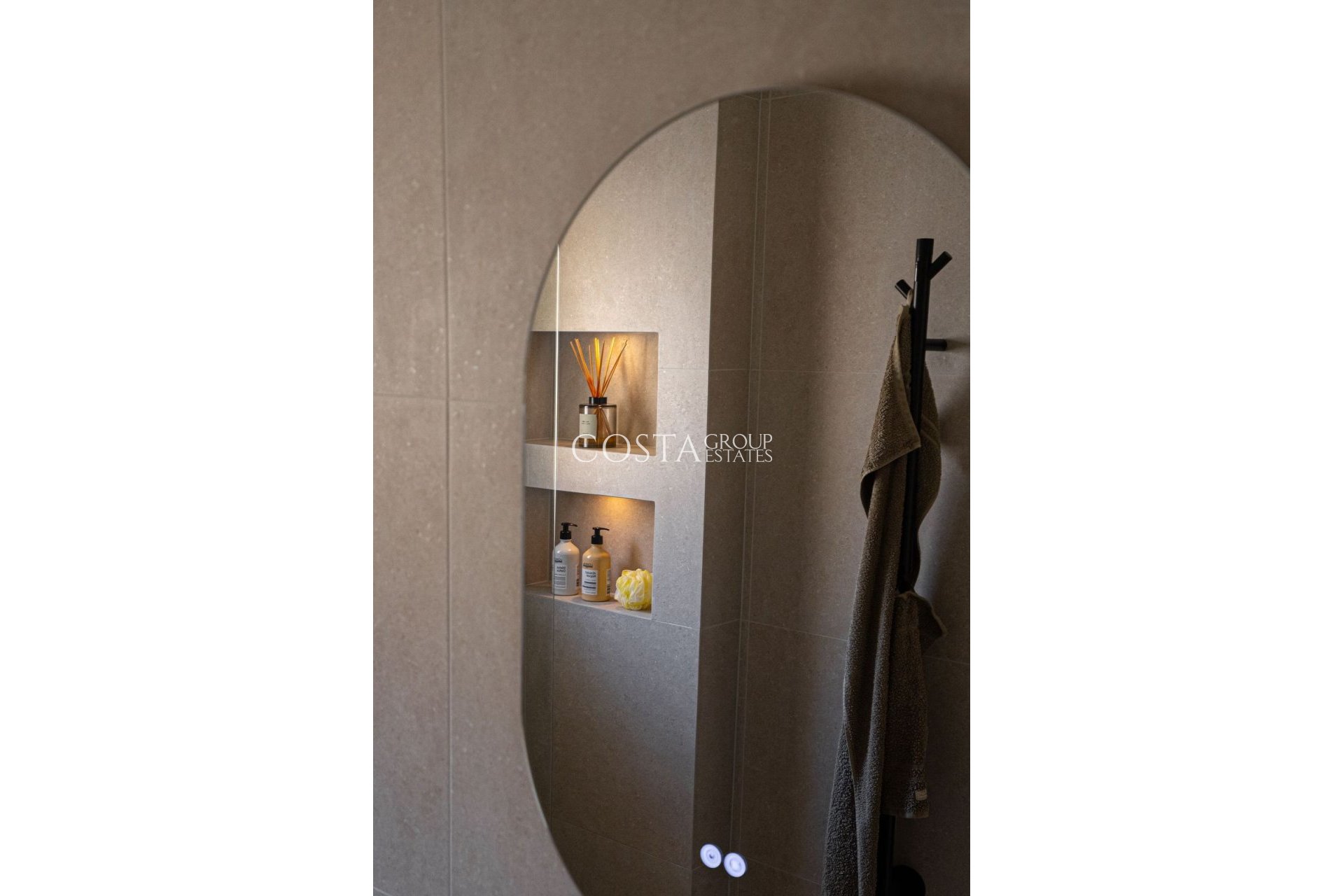 Resale - Villa -
Orihuela Costa - Playa Flamenca