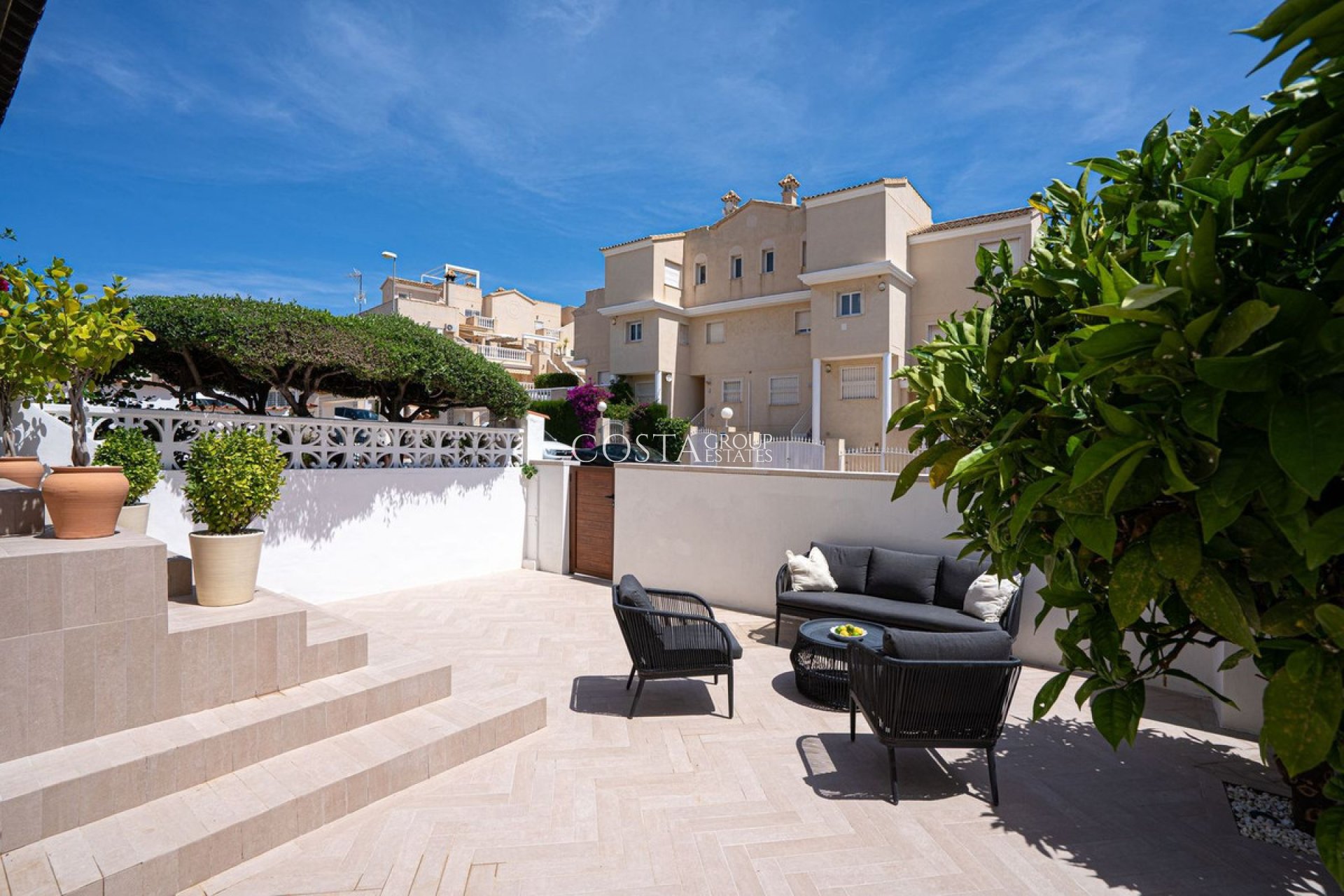 Resale - Villa -
Orihuela Costa - Playa Flamenca