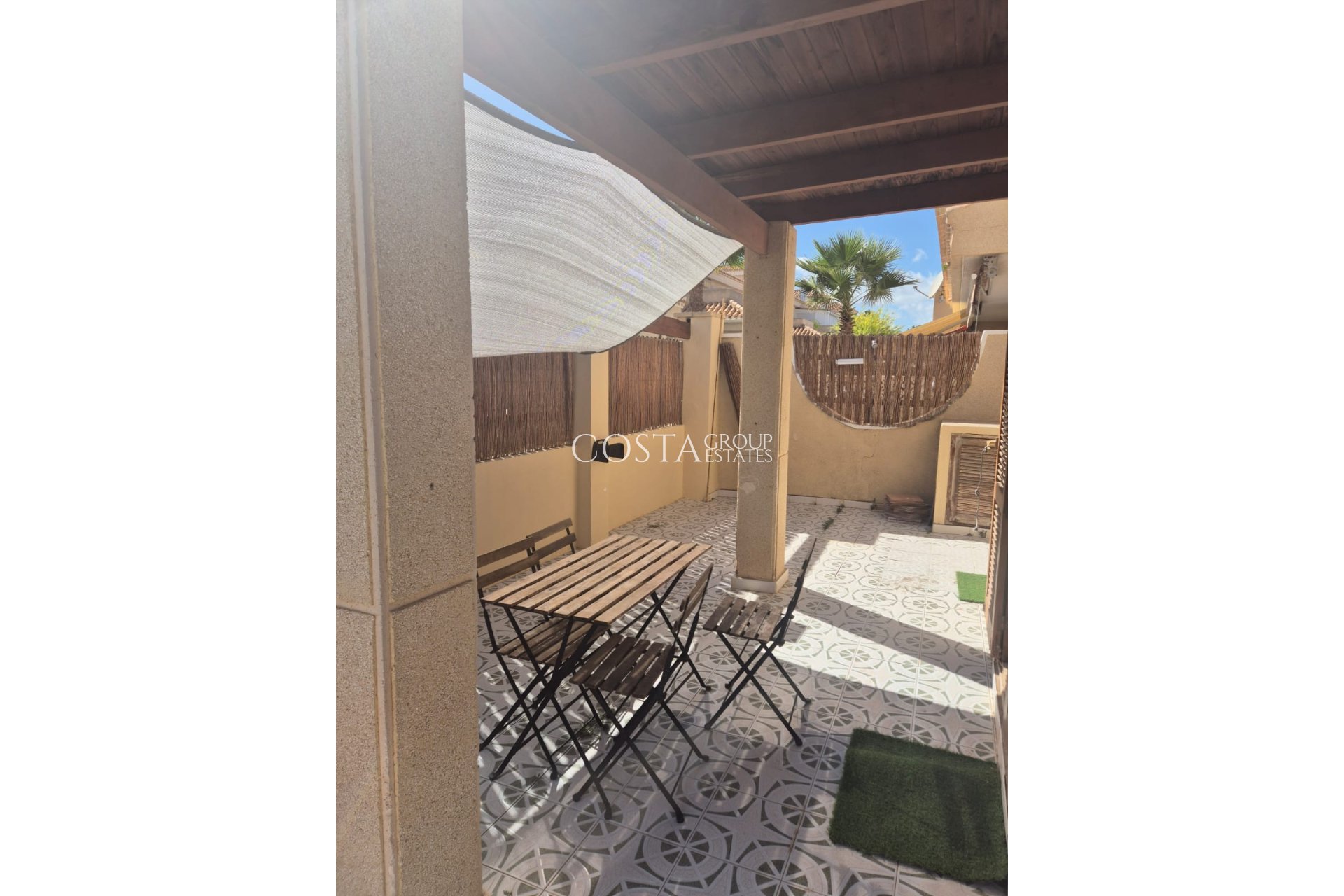 Resale - Villa -
Orihuela Costa - Playa Flamenca