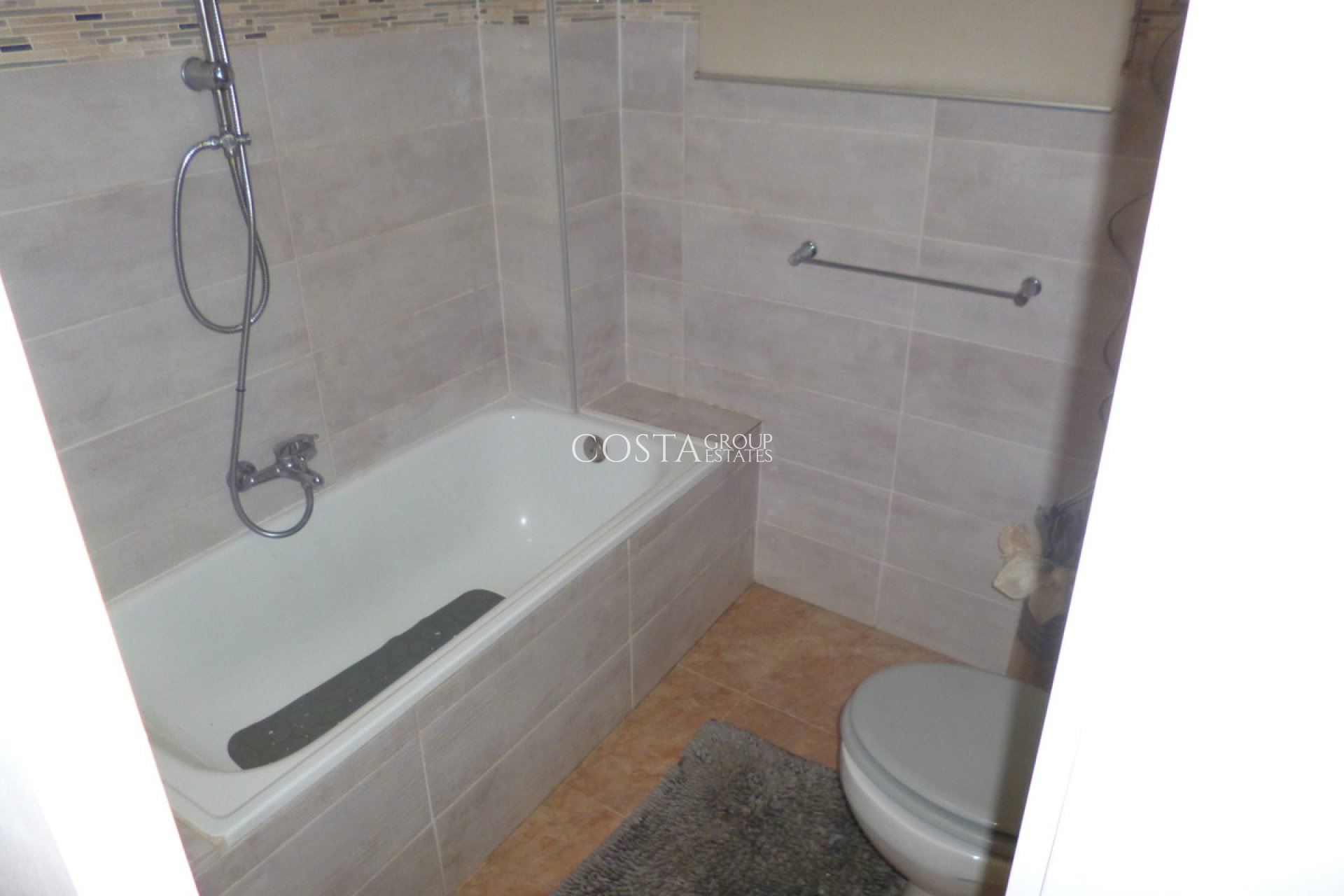 Resale - Villa -
Orihuela Costa - Playa Flamenca