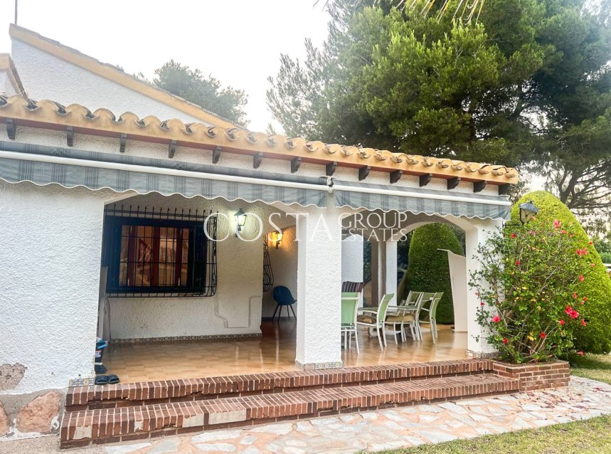 Resale - Villa -
Orihuela Costa - Punta Prima