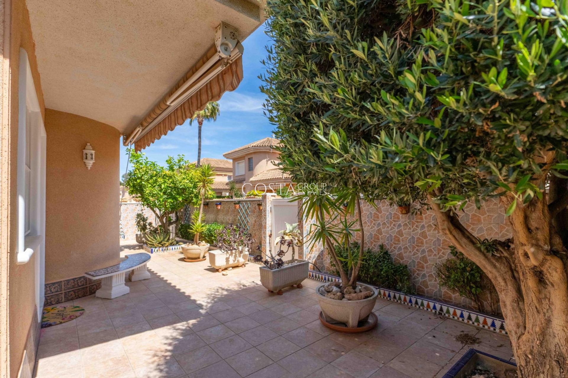 Resale - Villa -
Orihuela Costa - Punta Prima
