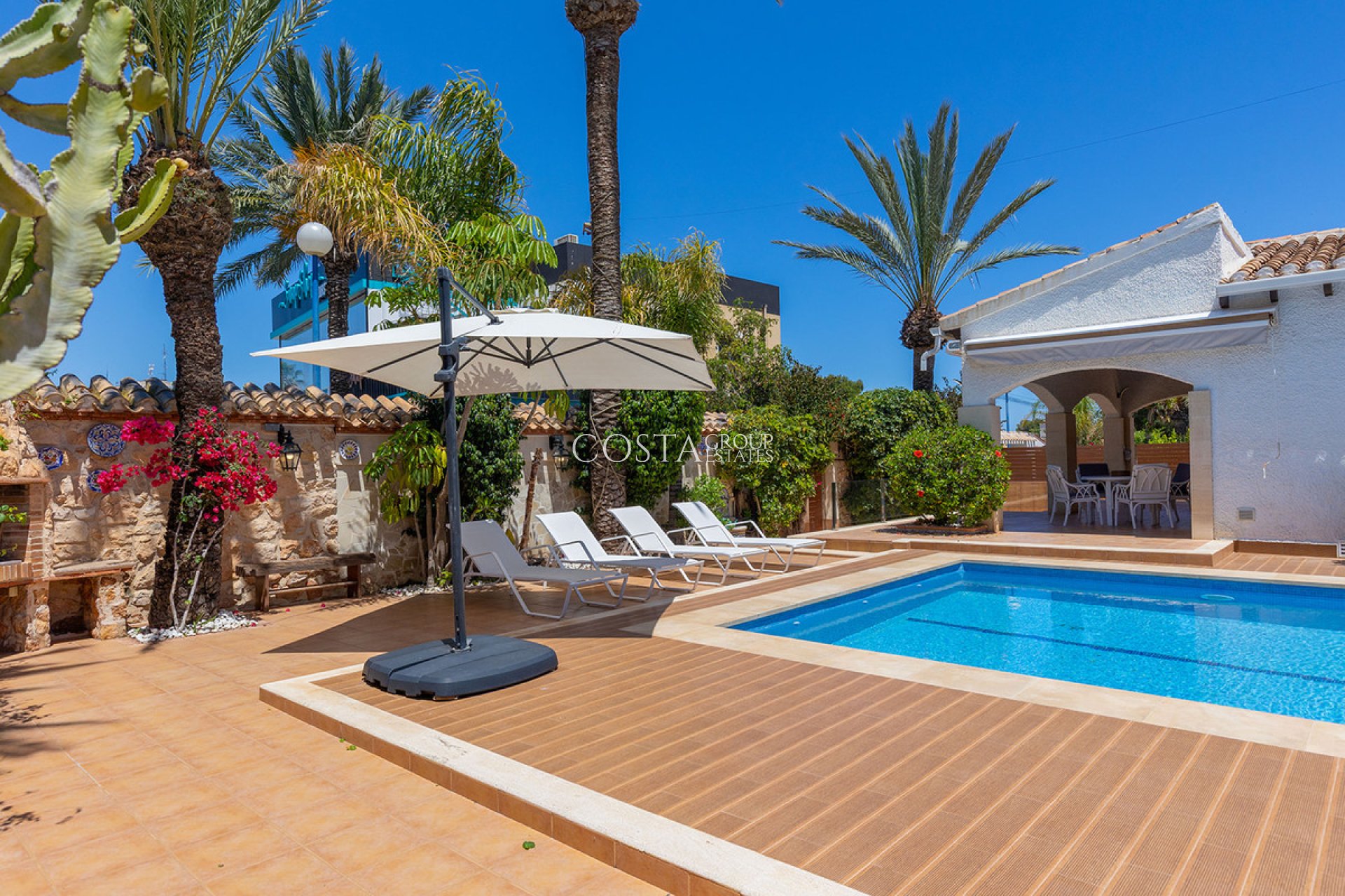 Resale - Villa -
Orihuela Costa - Punta Prima