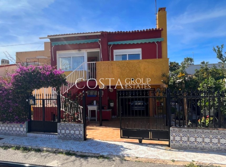 Resale - Villa -
Orihuela Costa - Punta Prima