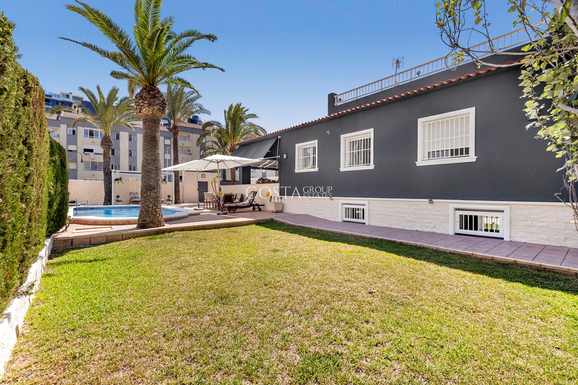 Resale - Villa -
Orihuela Costa - Rocio del Mar