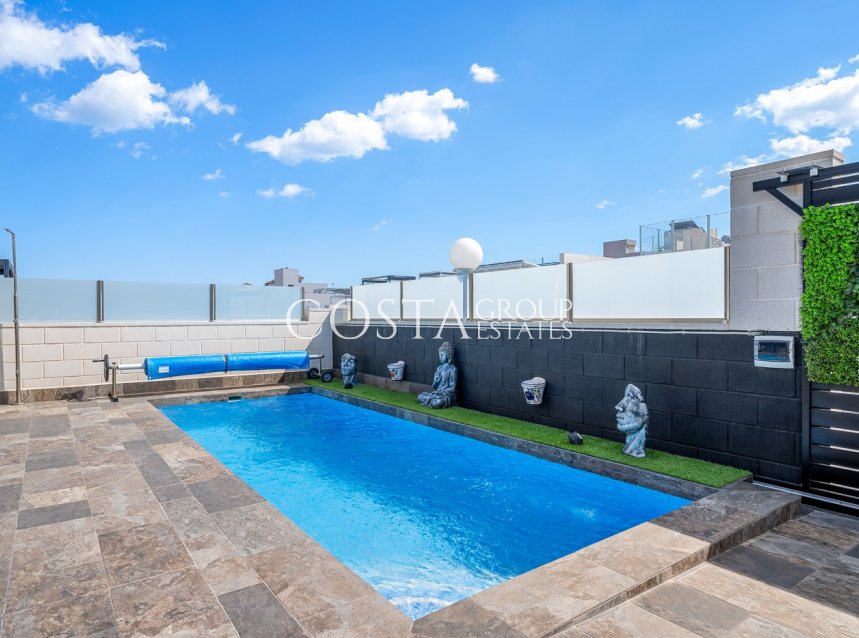 Resale - Villa -
Orihuela Costa - Villamartín