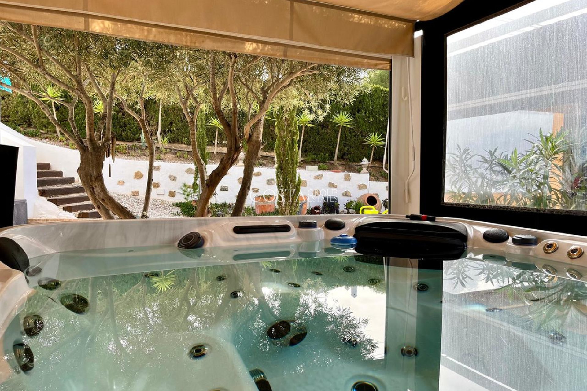 Resale - Villa -
Orihuela Costa - Villamartin