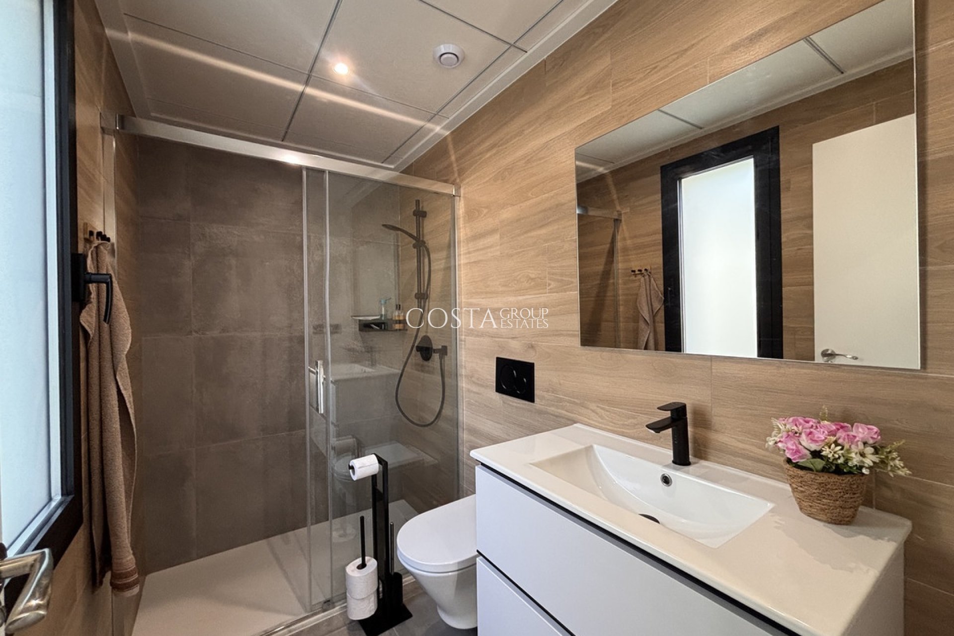 Resale - Villa -
Orihuela Costa - Villamartin