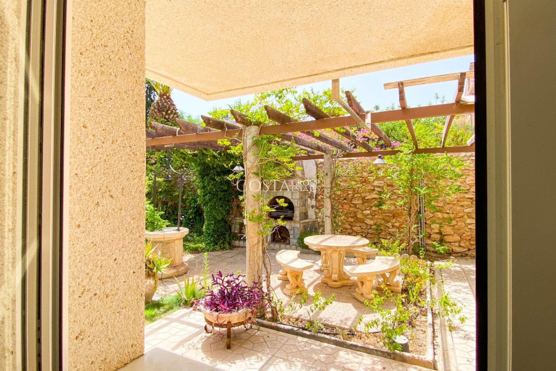 Resale - Villa -
Orihuela Costa - Villamartin