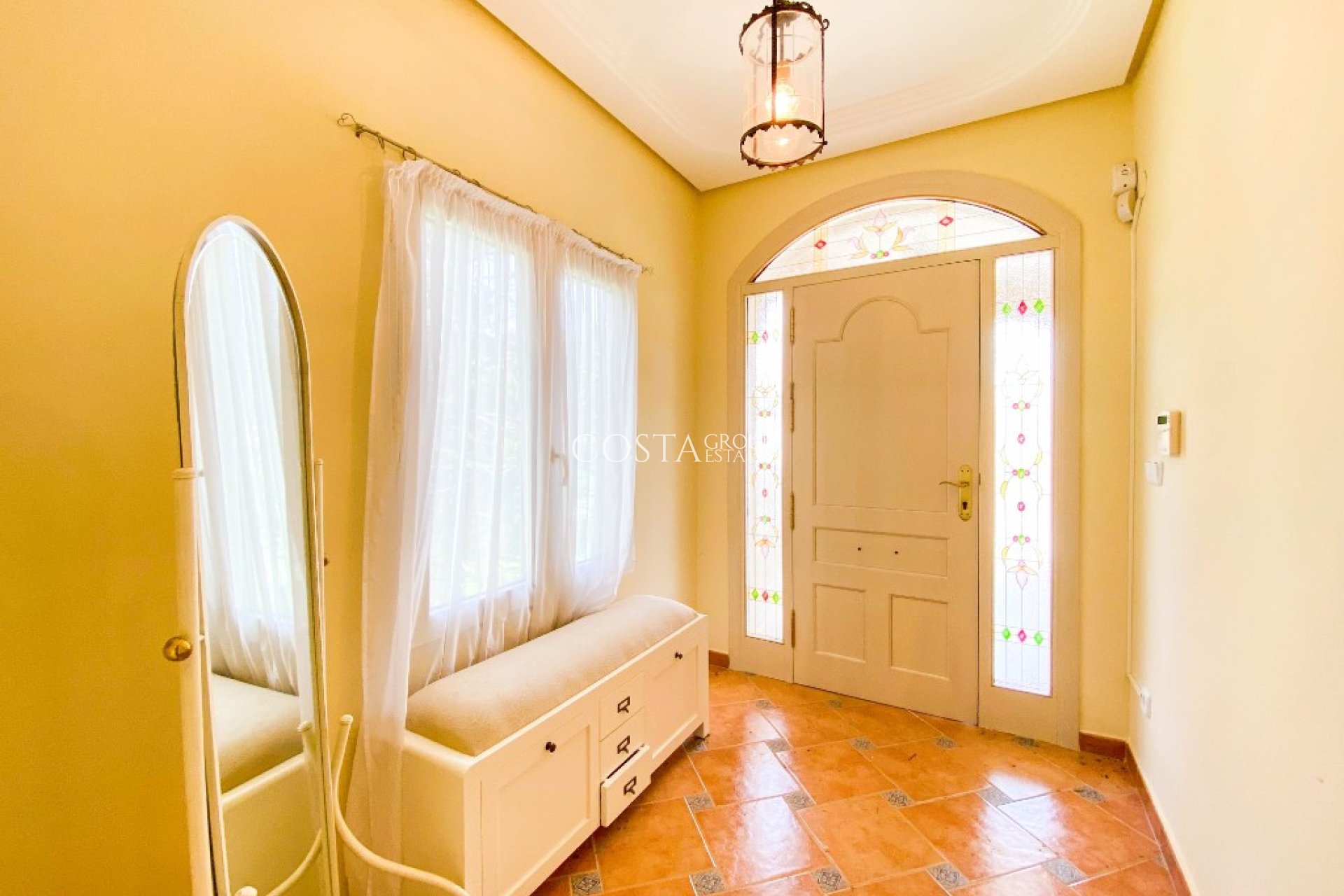 Resale - Villa -
Orihuela Costa - Villamartin