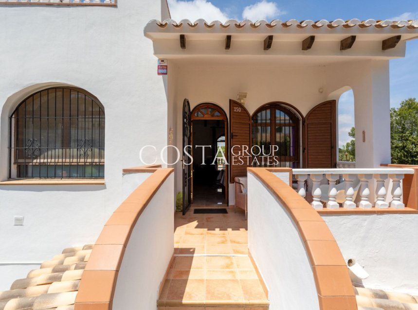Resale - Villa -
Orihuela Costa - Villamartin