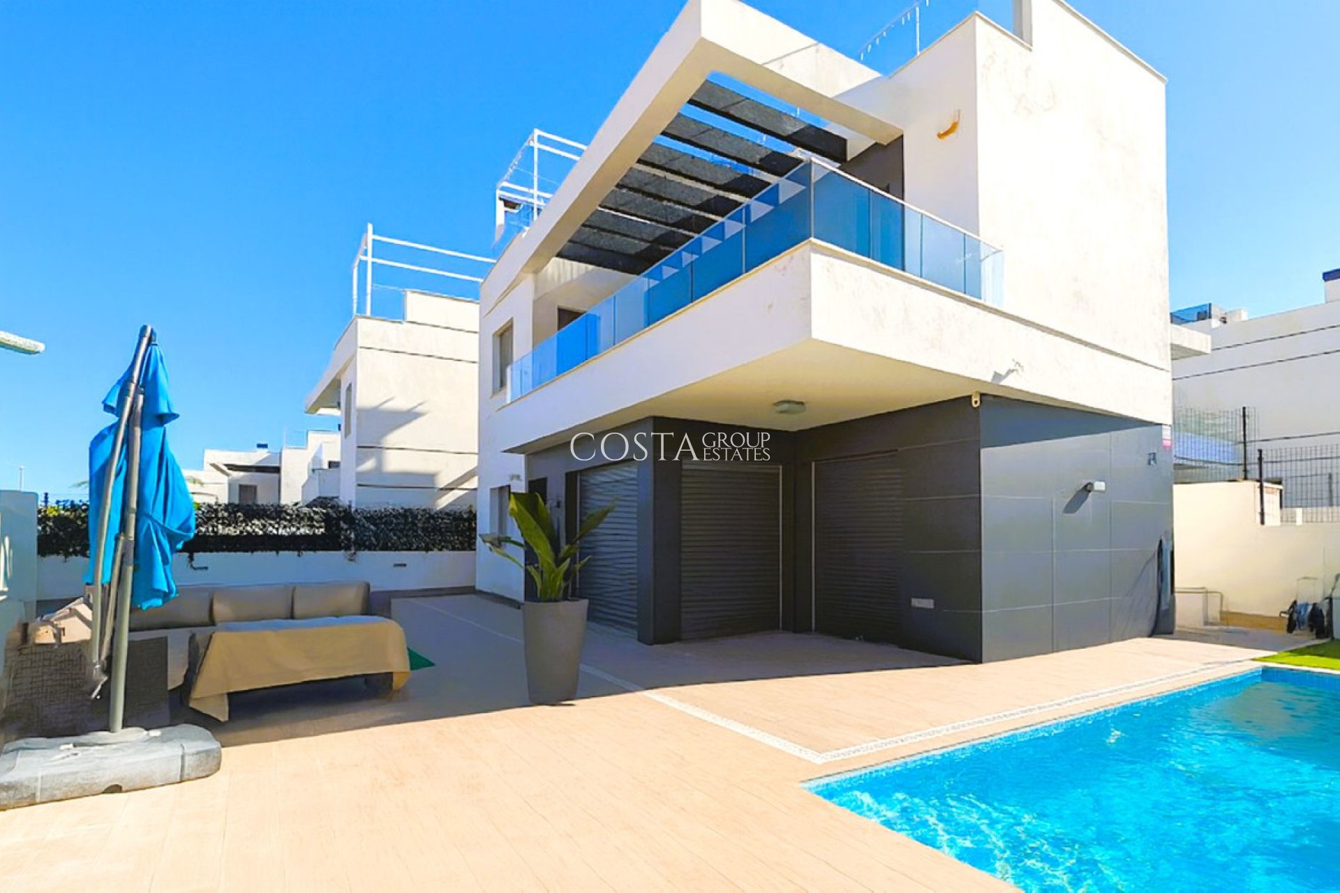 Resale - Villa -
Orihuela Costa - Villamartin