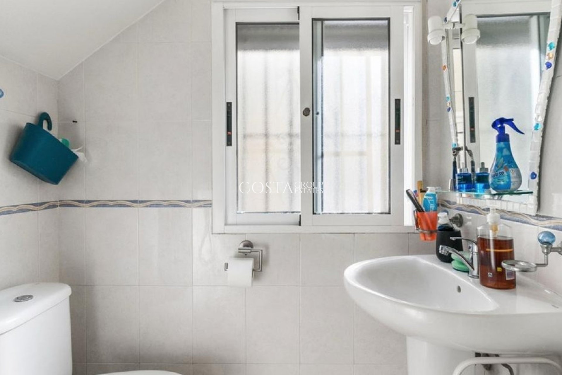 Resale - Villa -
Orihuela Costa - Villamartin