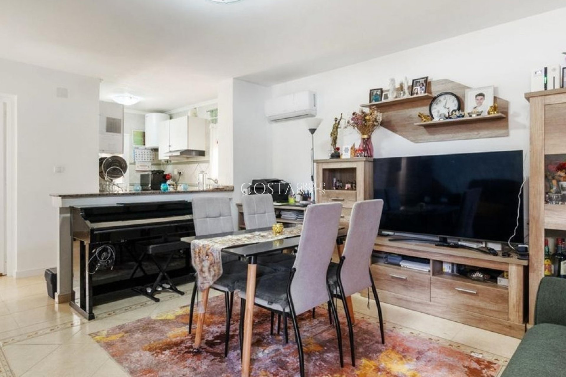 Resale - Villa -
Orihuela Costa - Villamartin