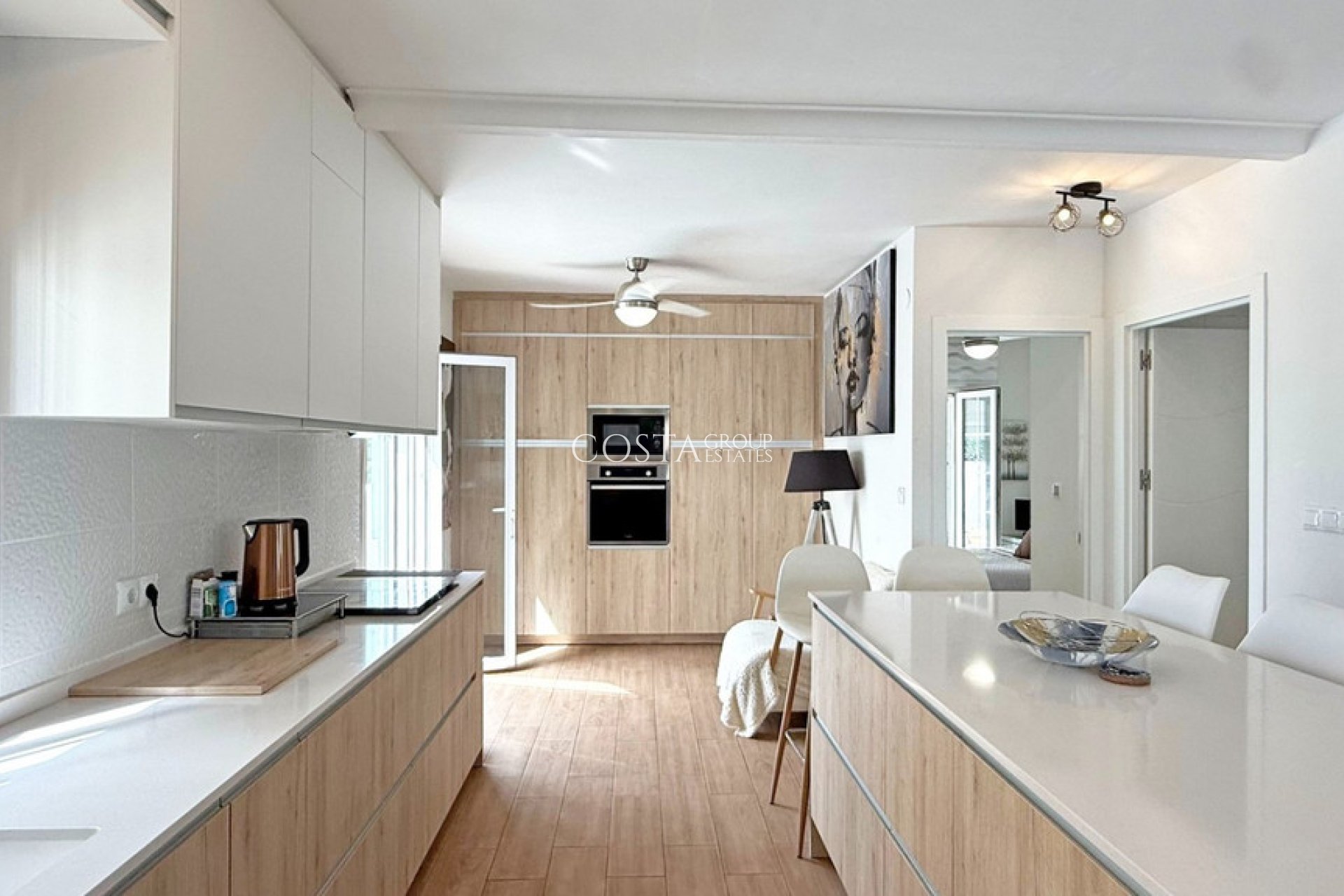 Resale - Villa -
Orihuela Costa - Villamartin