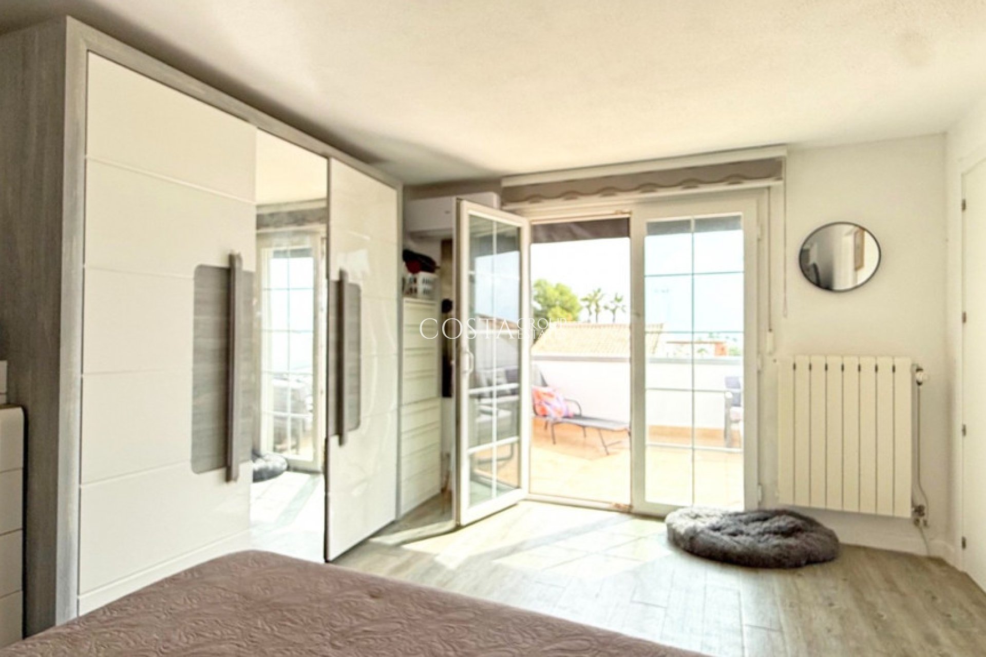 Resale - Villa -
Orihuela Costa - Villamartin