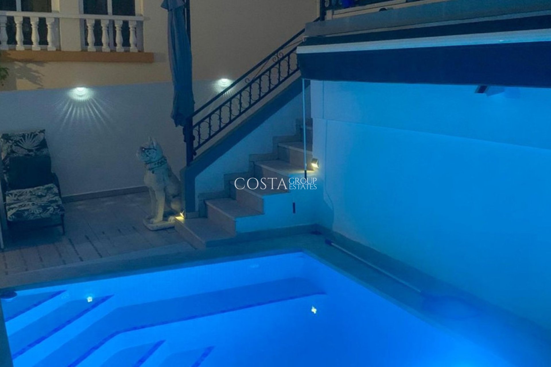 Resale - Villa -
Orihuela Costa - Villamartin