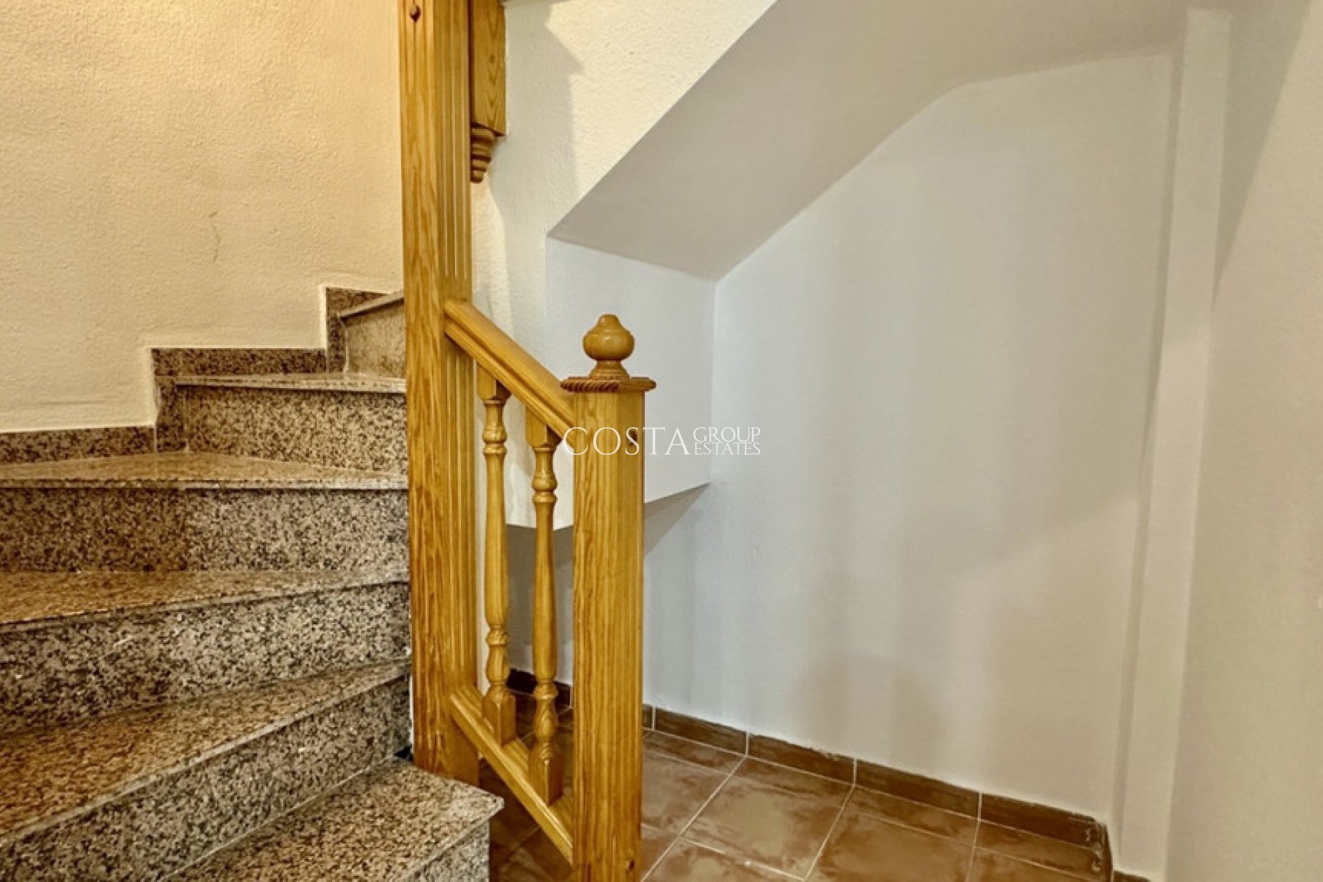 Resale - Villa -
Orihuela Costa - Villamartin