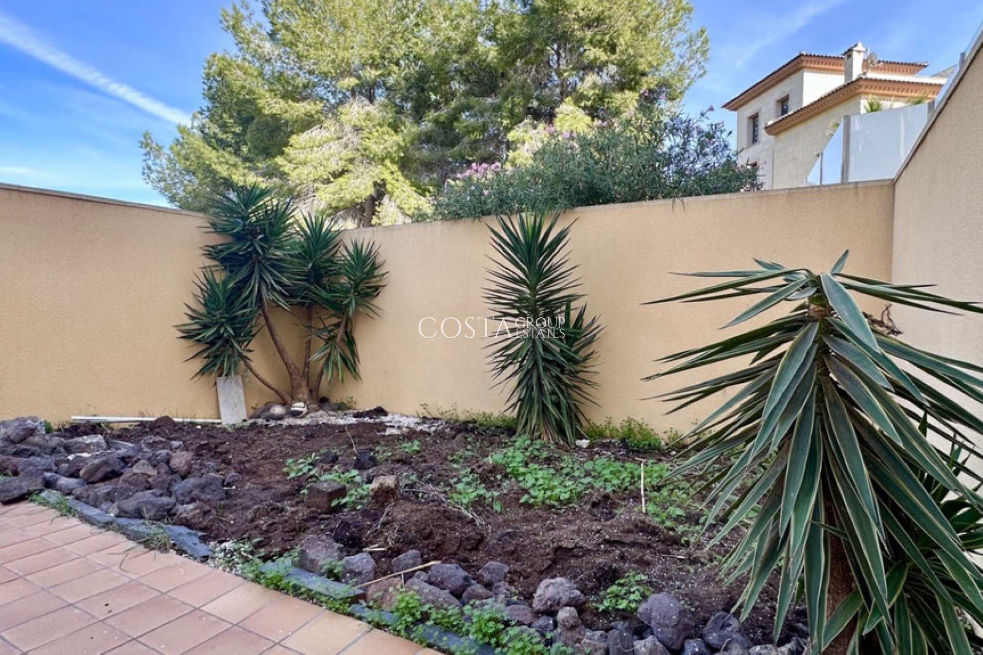 Resale - Villa -
Orihuela Costa - Villamartin