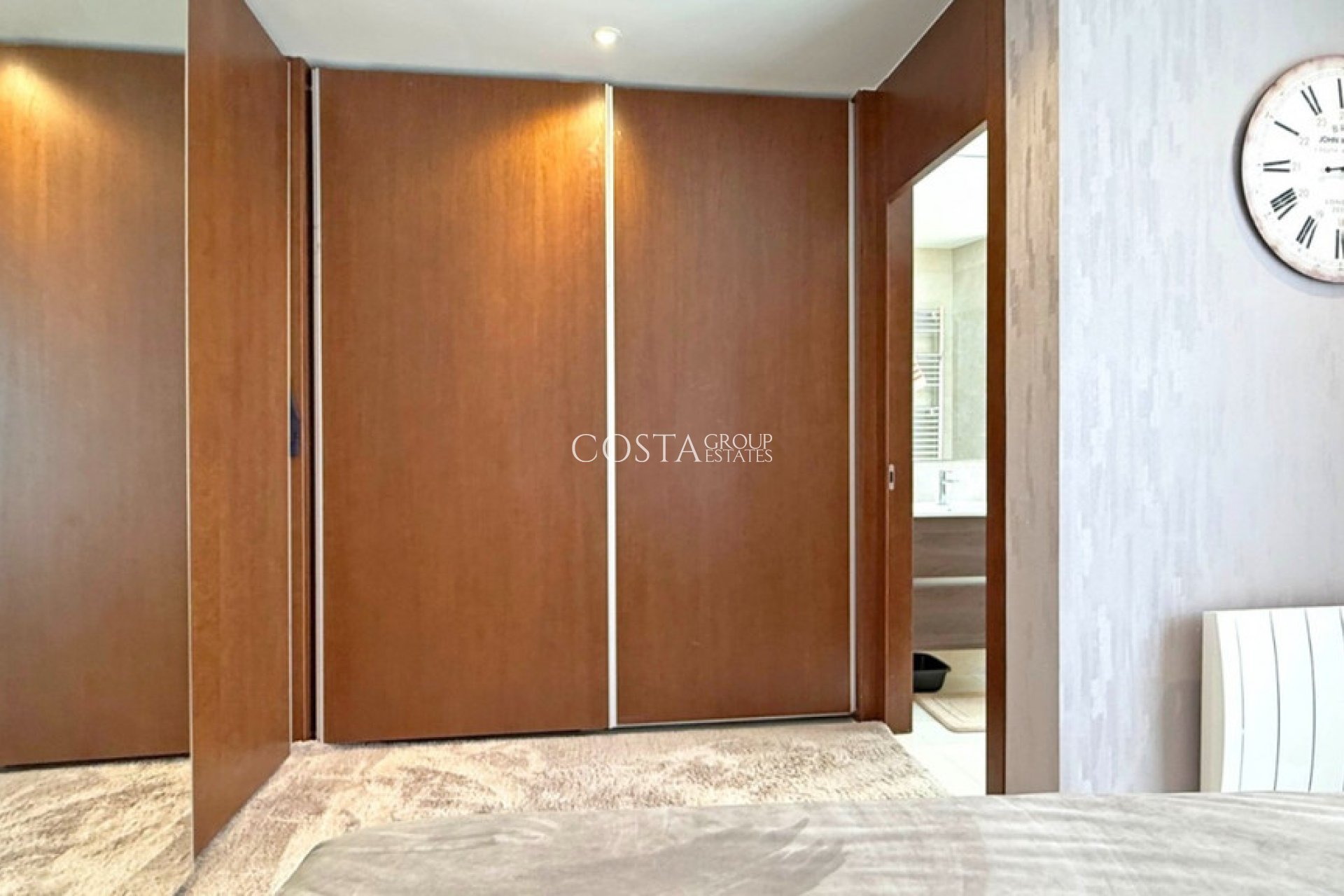 Resale - Villa -
Orihuela Costa - Villamartin