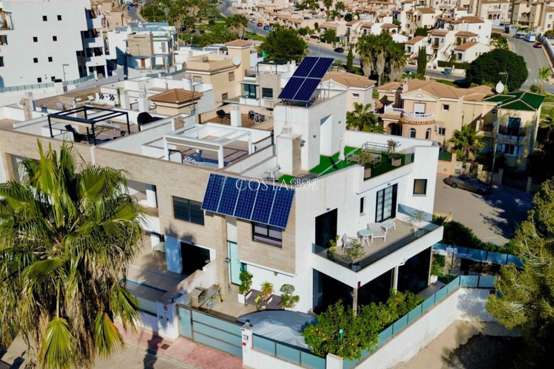 Resale - Villa -
Orihuela Costa - Villamartin