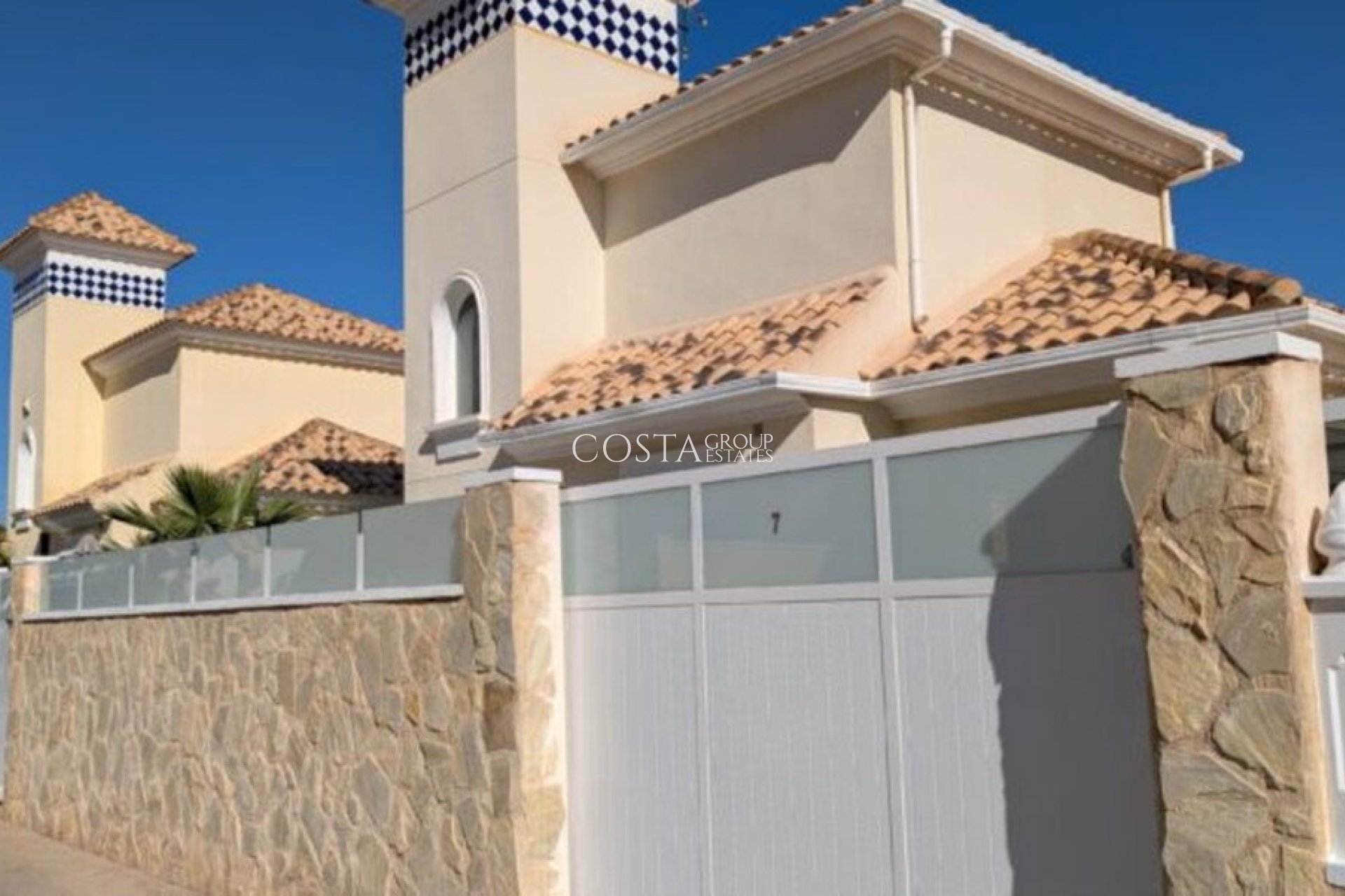 Resale - Villa -
Orihuela Costa - Villamartin