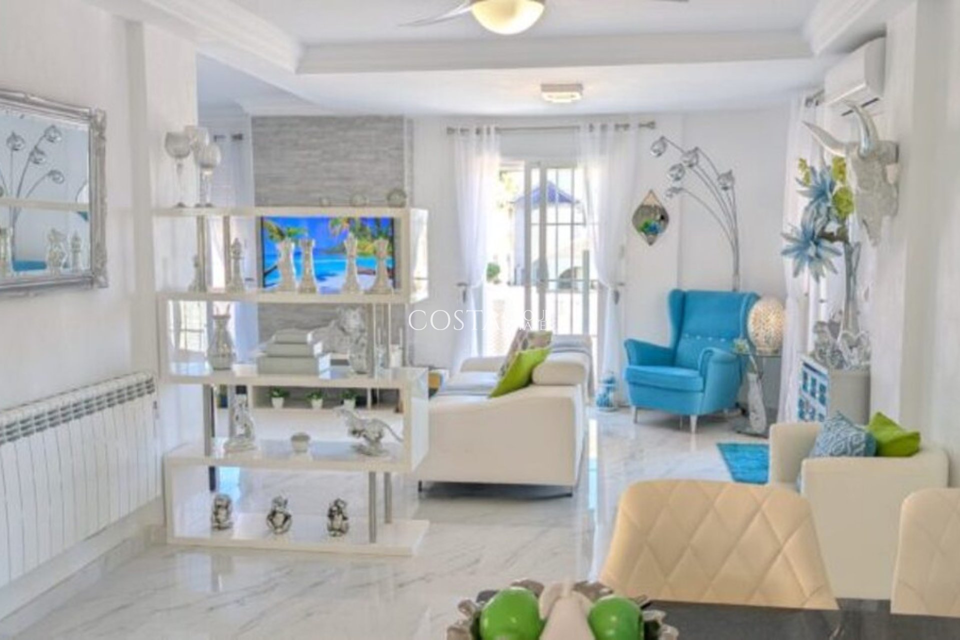 Resale - Villa -
Orihuela Costa - Villamartin