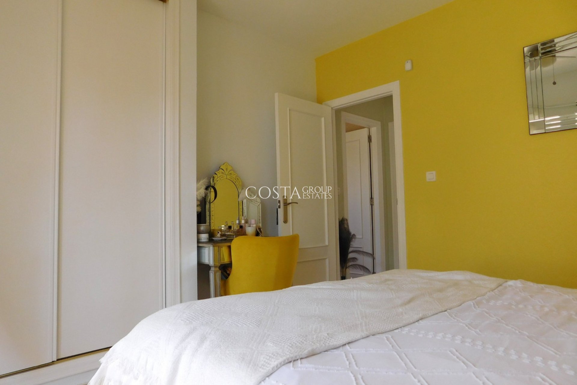 Resale - Villa -
Orihuela Costa - Villamartin