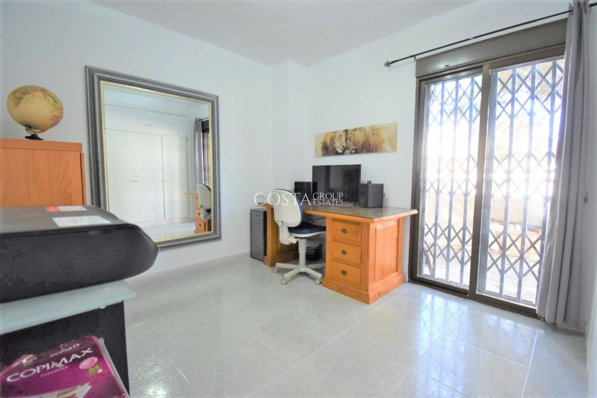 Resale - Villa -
Orihuela Costa - Villamartin
