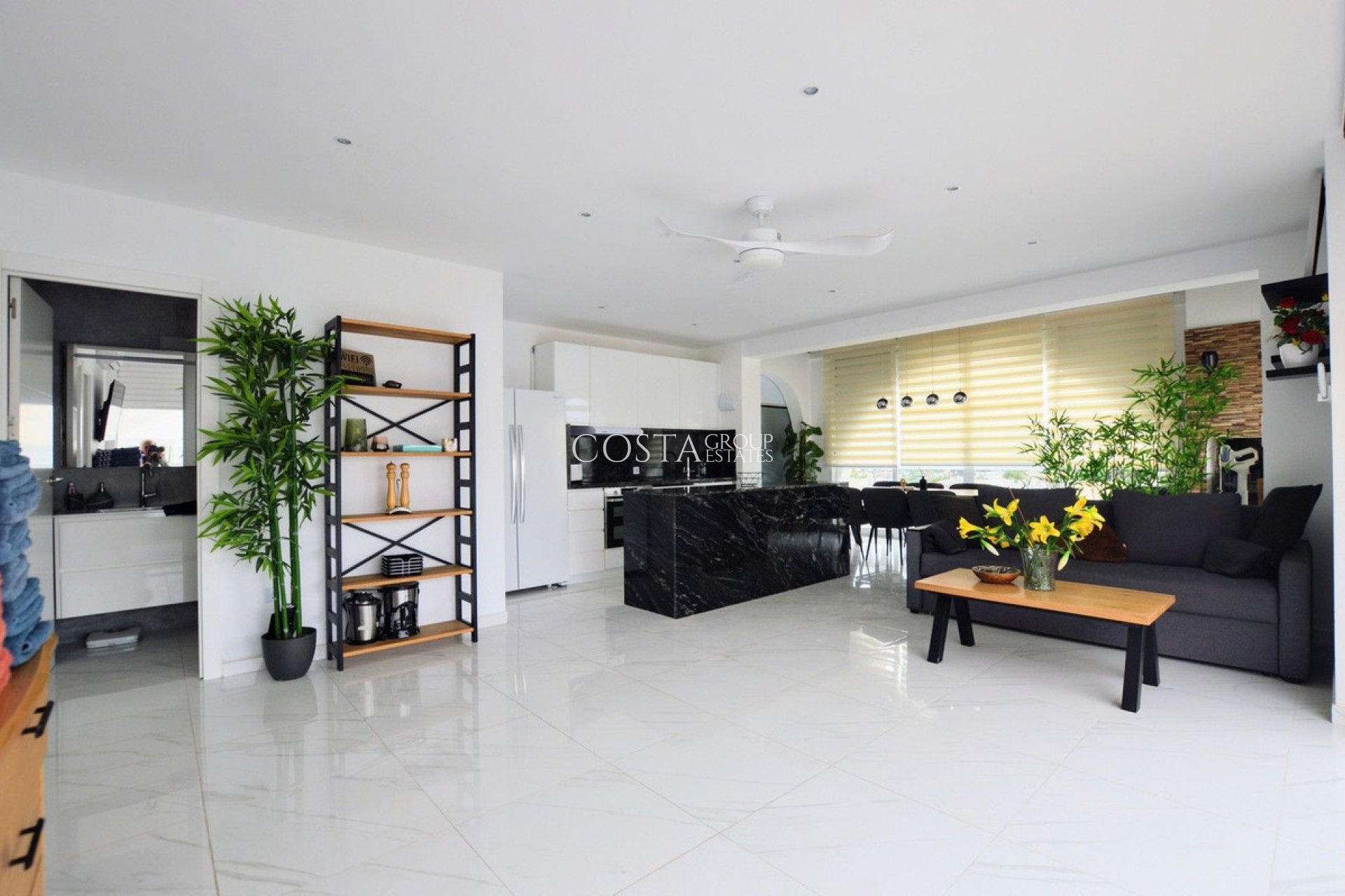 Resale - Villa -
Orihuela Costa - Villamartin