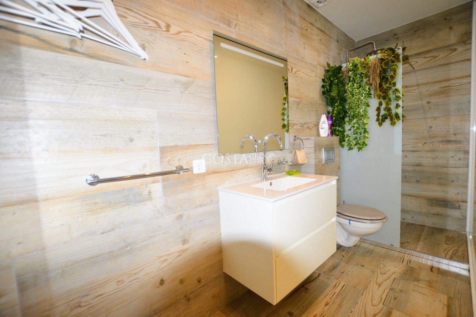 Resale - Villa -
Orihuela Costa - Villamartin