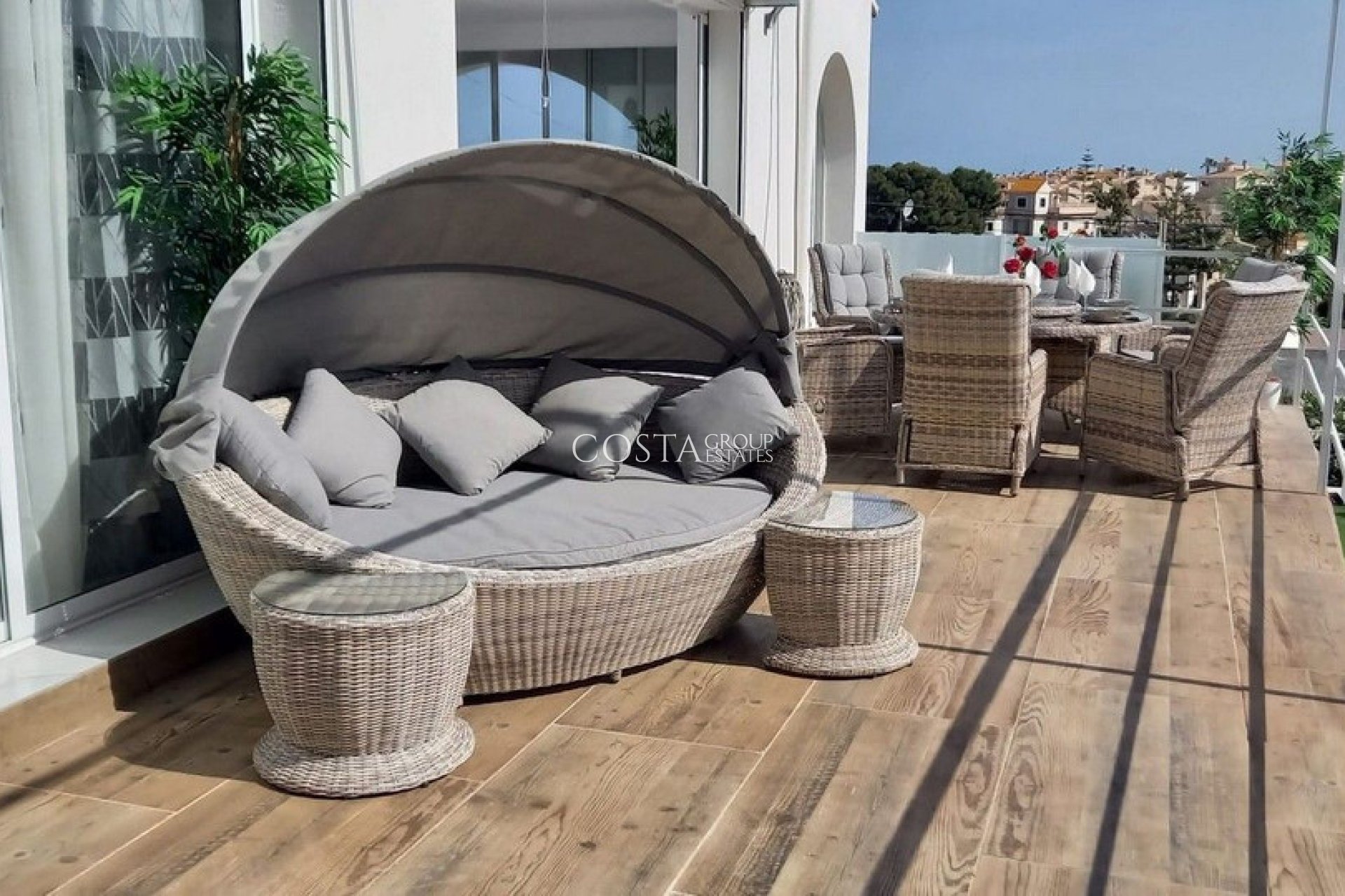 Resale - Villa -
Orihuela Costa - Villamartin