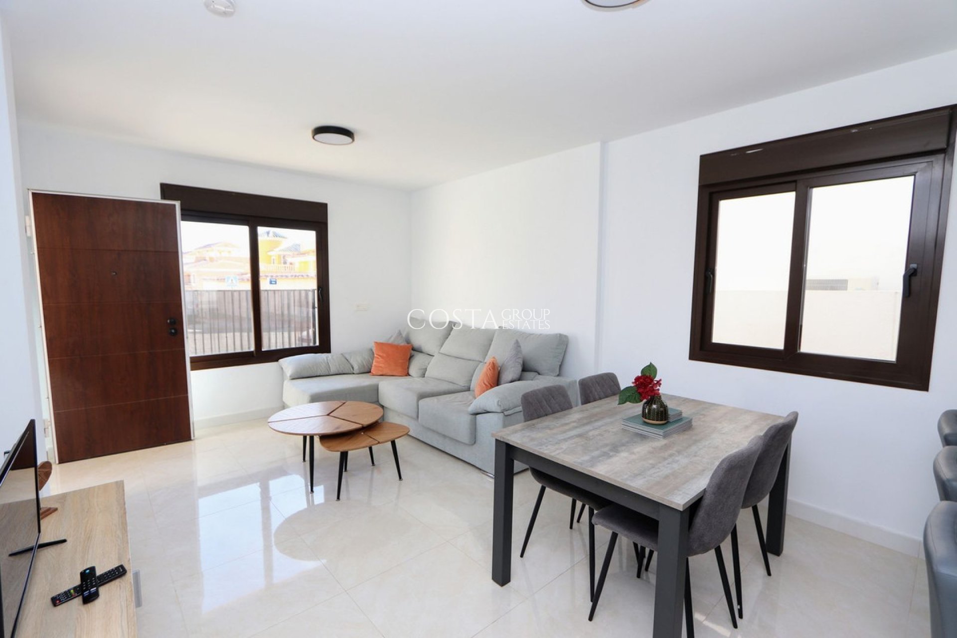 Resale - Villa -
Orihuela Costa - Villamartin