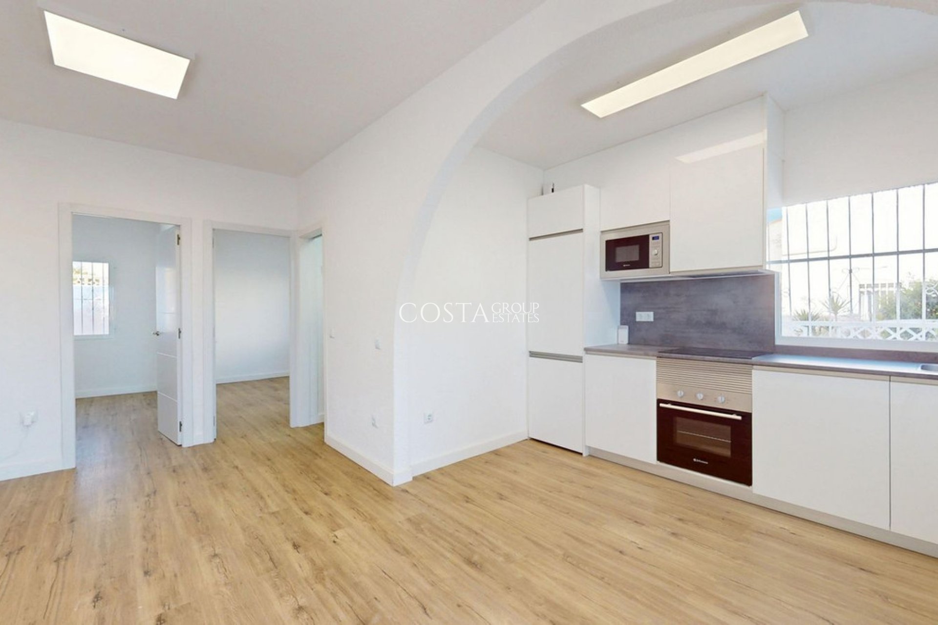 Resale - Villa -
Orihuela Costa - Villamartin