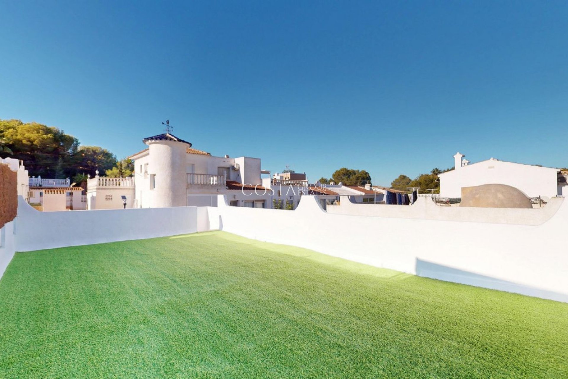 Resale - Villa -
Orihuela Costa - Villamartin