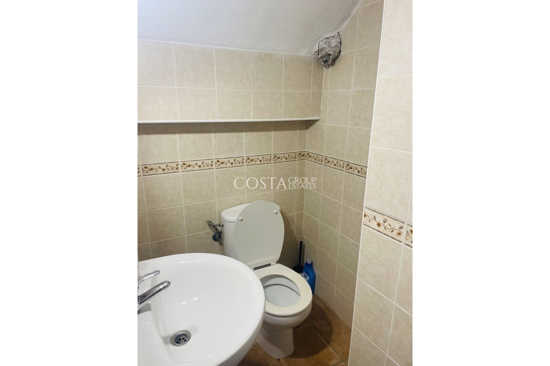 Resale - Villa -
Orihuela Costa - Villamartin