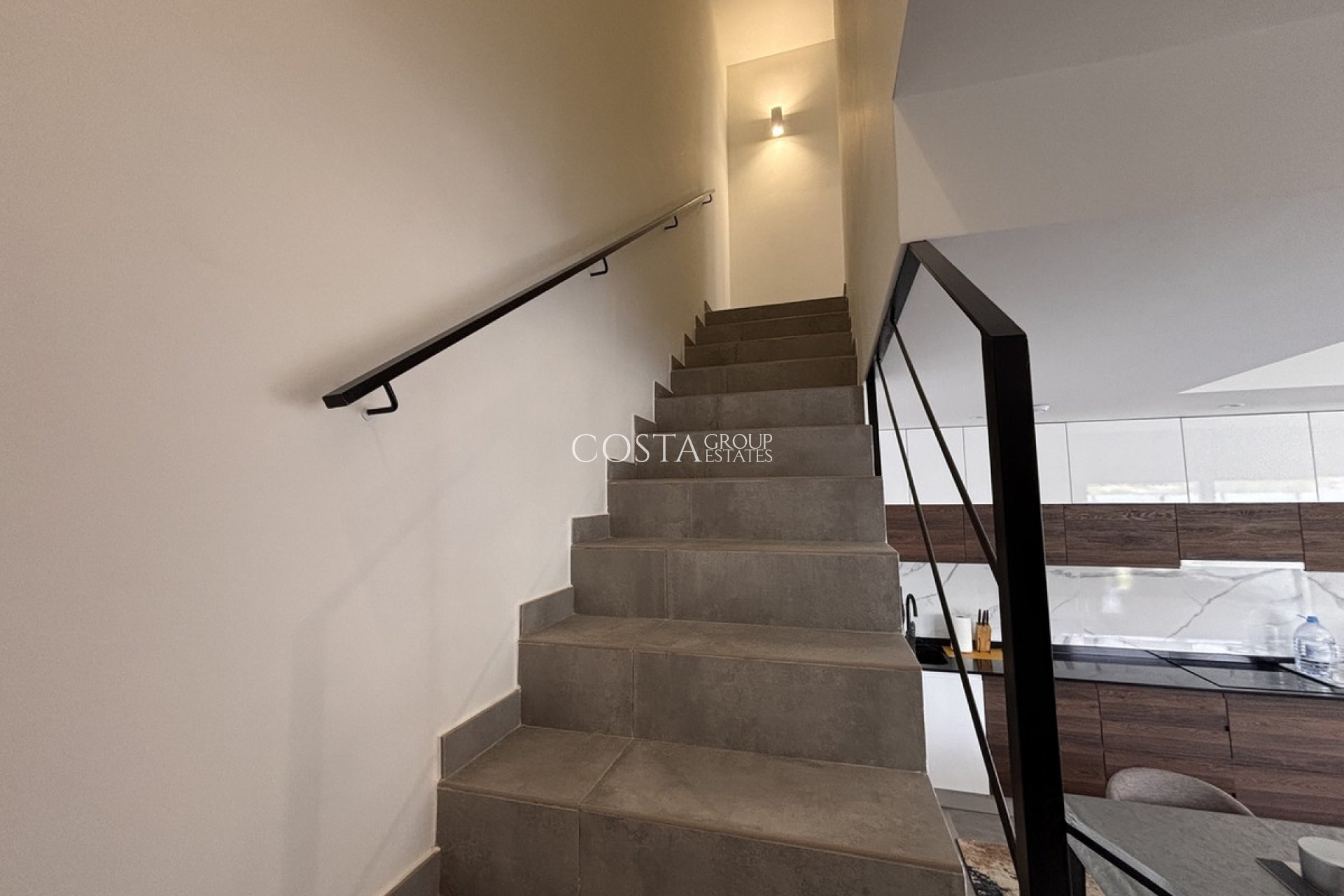 Resale - Villa -
Orihuela Costa - Villamartin